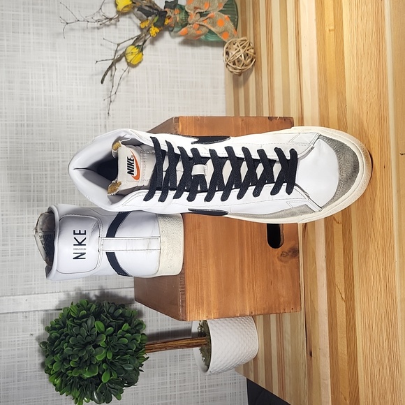 Nike Blazer Mid 77 Vintage, White Black, Sneakers - Picture 3 of 5